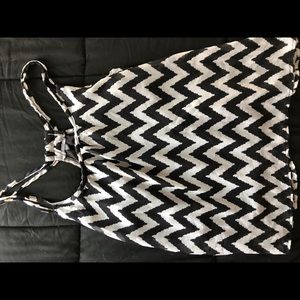 chevron flowy tank